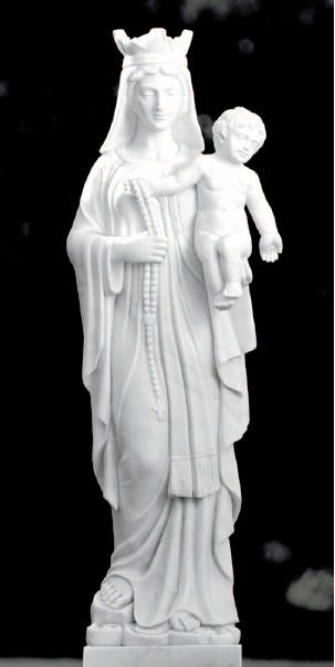 Maria mit Kind und Krone. Wie Alt�tting Mutter Gottes. Das Jesukind und die Maria haben ein sehr freundliches Gesicht.